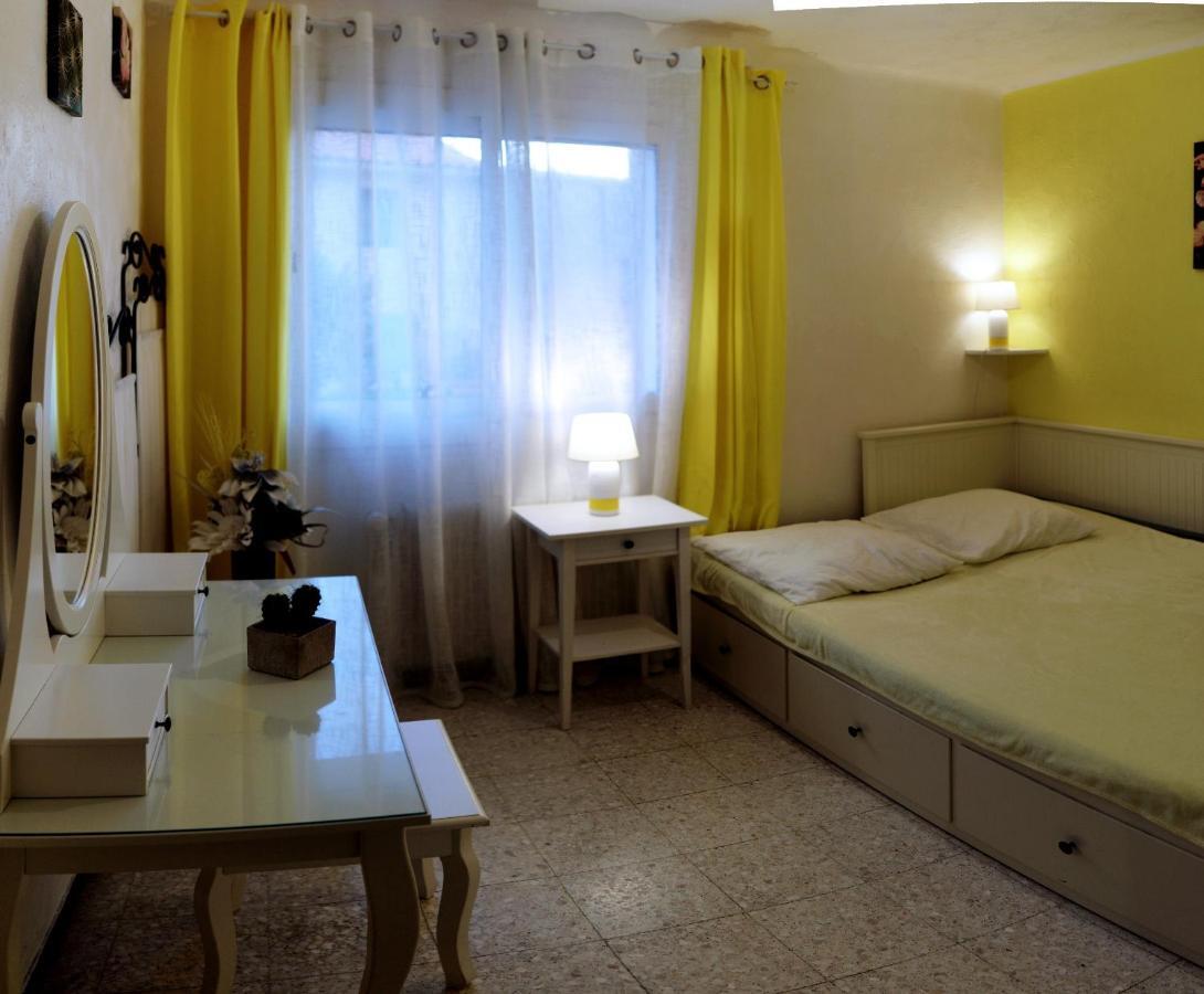 Mas Montebello Rigarda Εξωτερικό φωτογραφία